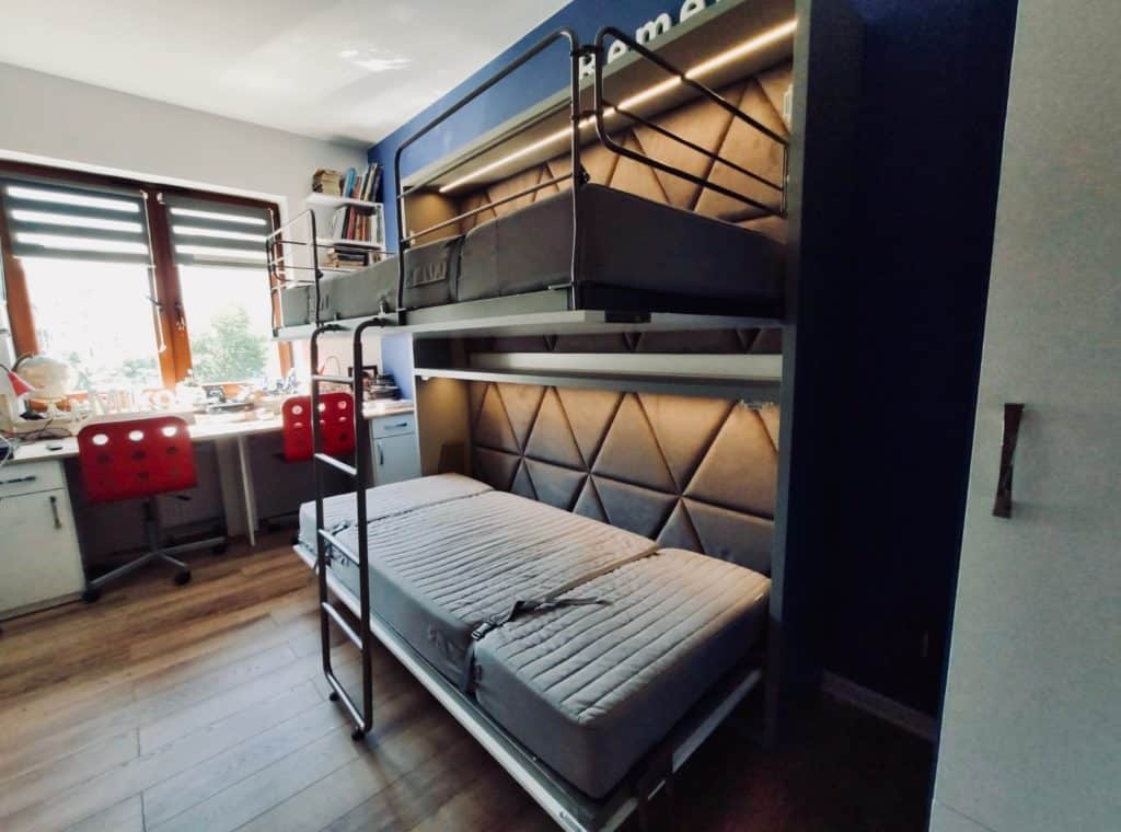 łóżko piętrowe dla dzieci chowane w szafie